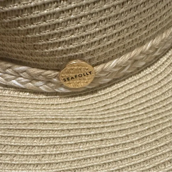 NWT Seafolly Stylish Australia Tan Straw Hat with Tassel